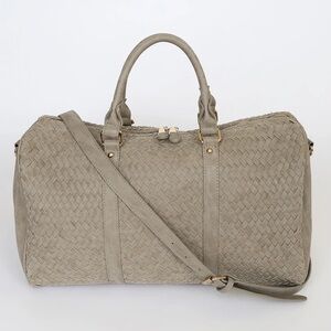 Lulu’s Out of Office Taupe Woven Weekender Bag